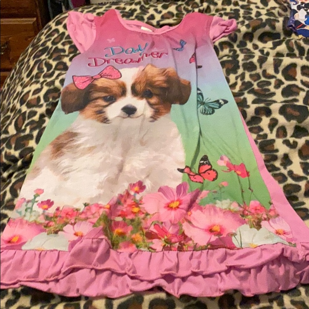 A puppy dog nightgown